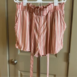 Striped Shorts w/Waist Tie